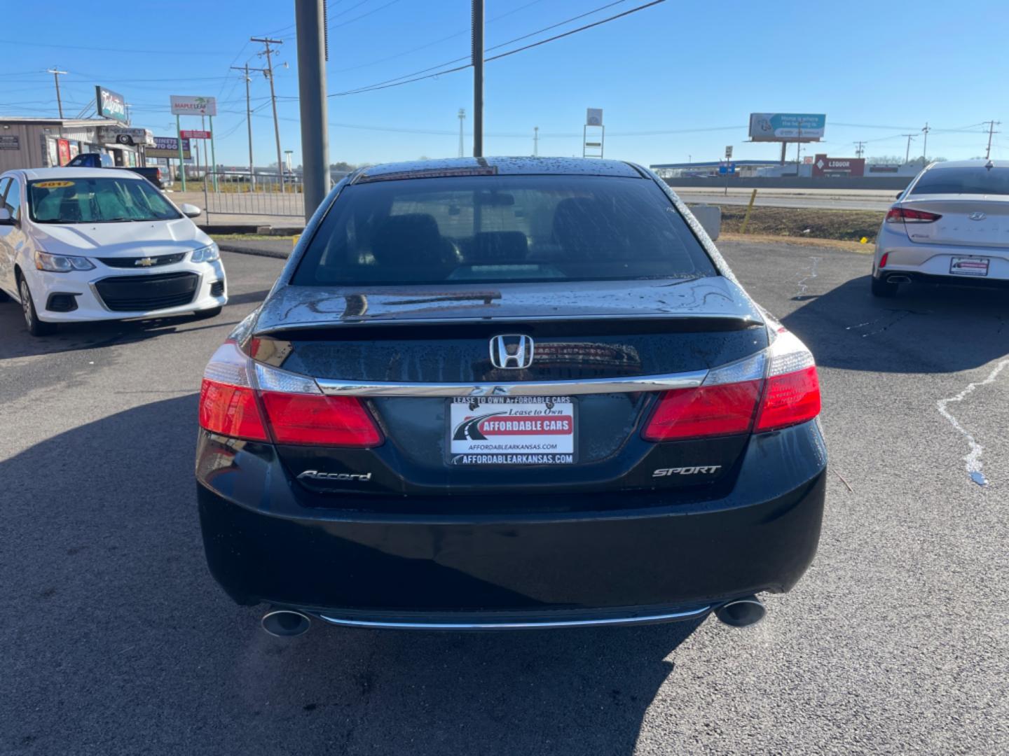 2013 Black Honda Accord (1HGCR2F51DA) with an 4-Cyl, i-VTEC, 2.4 Liter engine, Automatic, CVT transmission, located at 8008 Warden Rd, Sherwood, AR, 72120, (501) 801-6100, 34.830078, -92.186684 - Photo#6